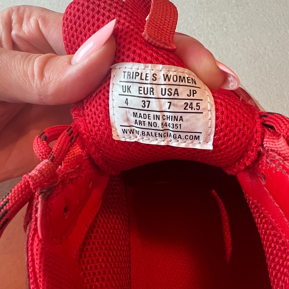 Balenciaga Red Sneakers with Chunky Sole and Sock-Like Fit - Picture 2 of 5